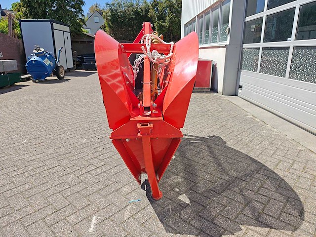 Lyals - 2025 - greppelfrees - afbeelding 8 van  13