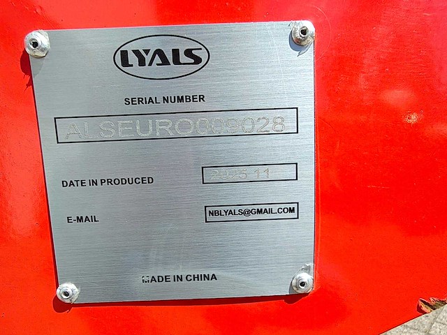 Lyals - 2025 - greppelfrees - afbeelding 12 van  13