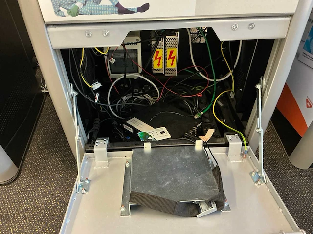 Lyca mobile zelfservice kiosk - afbeelding 8 van  8