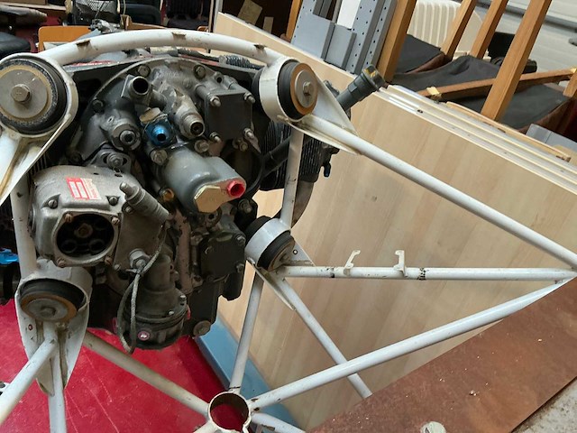 Lycoming vliegtuigmotor - afbeelding 14 van  16
