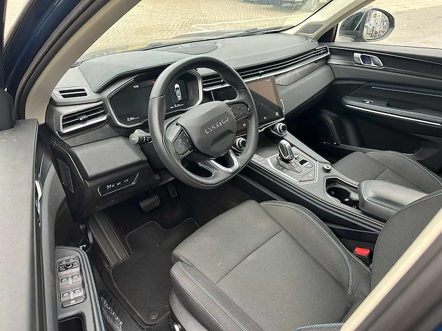 Lynk & co - 2022 - 01 - 1.5 - automaat - personenauto - afbeelding 11 van  33