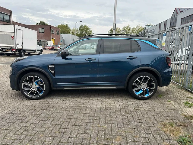 Lynk & co - 2022 - 01 - 1.5 - automaat - personenauto - afbeelding 2 van  33