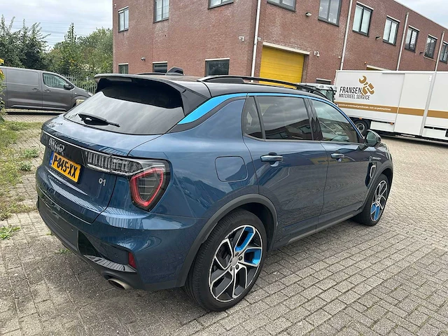 Lynk & co - 2022 - 01 - 1.5 - automaat - personenauto - afbeelding 5 van  33
