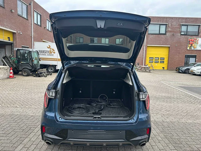 Lynk & co - 2022 - 01 - 1.5 - automaat - personenauto - afbeelding 9 van  33