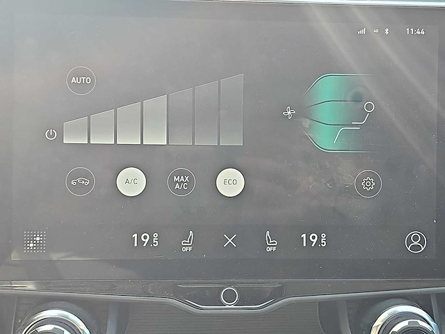 Lynk & co 01 1.5 2022 | p-805-dj i - afbeelding 18 van  31