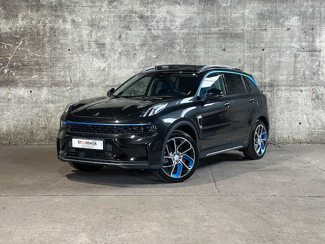Lynk & co 01 phev 7dcth 132kw 261pk 2023 - afbeelding 1 van  34
