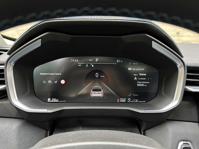 Lynk & co 01 phev 7dcth 132kw 261pk 2023 - afbeelding 16 van  34