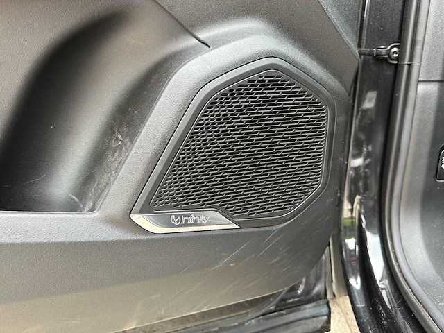 Lynk & co 01 phev 7dcth 132kw 261pk 2023 - afbeelding 8 van  21