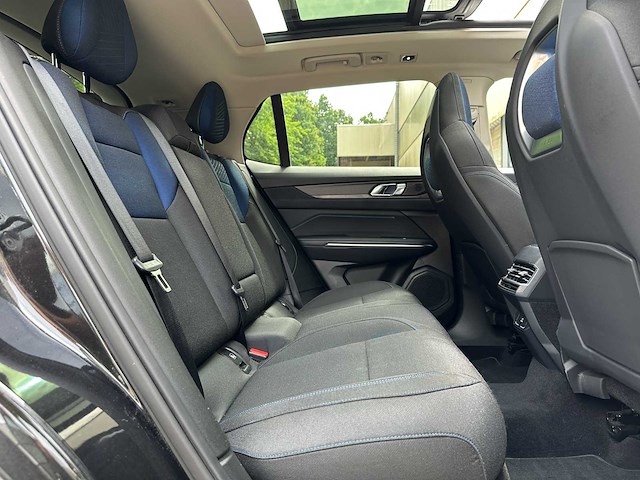 Lynk & co 01 phev 7dcth 132kw 261pk 2023 - afbeelding 6 van  13