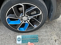 Lynk & co 01 phev 7dcth 132kw 261pk 2023 - afbeelding 13 van  13