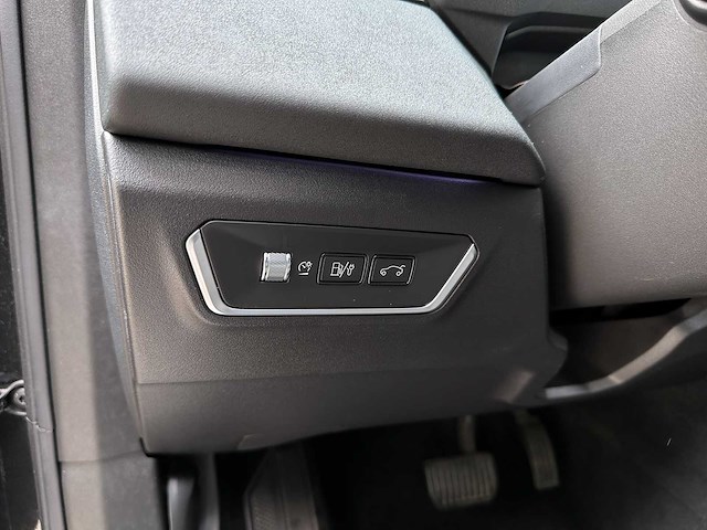 Lynk & co 01 phev 7dcth 132kw 261pk 2023 - afbeelding 13 van  40