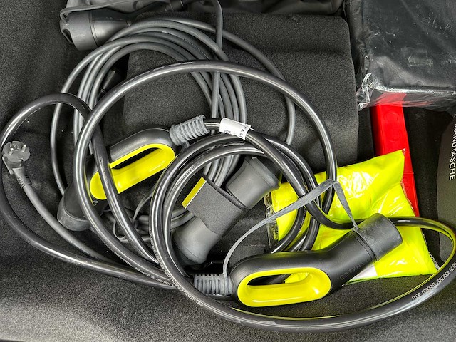 Lynk & co 01 phev 7dcth 132kw 261pk 2023 - afbeelding 27 van  40