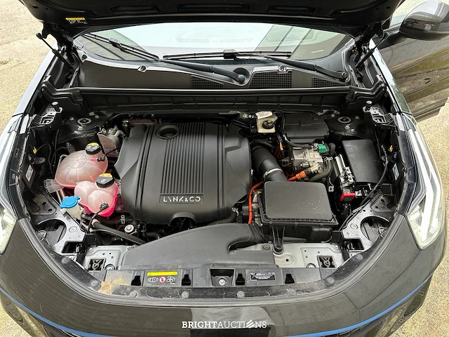 Lynk & co 01 phev 7dcth 132kw 261pk 2023 - afbeelding 39 van  44