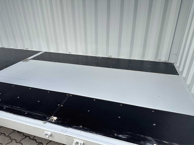 Lypu 40 ft high cube zeecontainer met 4 zijdeuren - afbeelding 1 van  4