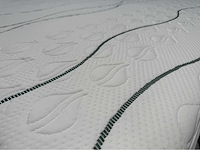 M-line green motion gelfoam met latex topper b160 x l200 cm - afbeelding 8 van  8