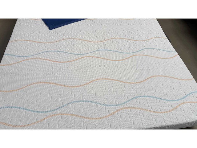 M-line superbe firm talalay latex anti-allergic matras b160 x l200cm - afbeelding 7 van  24