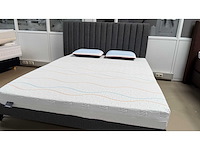 M-line superbe firm talalay latex anti-allergic matras b160 x l200cm - afbeelding 19 van  24