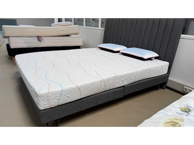 M-line superbe firm talalay latex anti-allergic matras b180 x l200cm - afbeelding 20 van  24