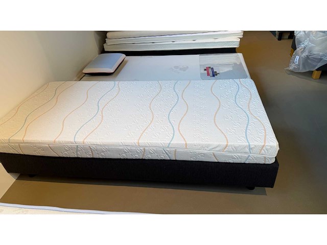 M-line superbe firm talalay latex anti-allergic matras b90 x l200cm - afbeelding 5 van  17