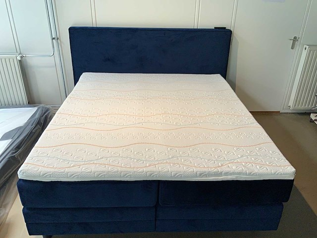 M-line talalay latex luxe topper b160 x l200 cm - afbeelding 1 van  9