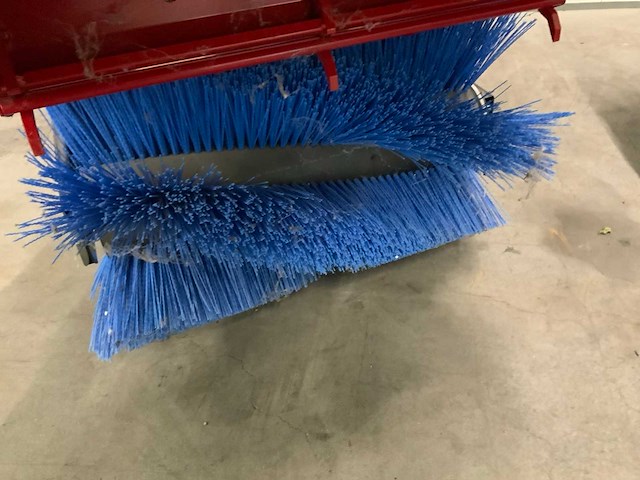 M. mulder sweep lv 75 h zelfrijdende veegmachine - afbeelding 3 van  7