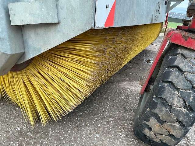 M sweep veegmachine - afbeelding 3 van  20