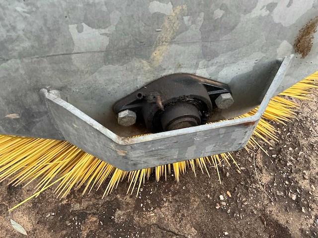 M sweep veegmachine - afbeelding 6 van  20