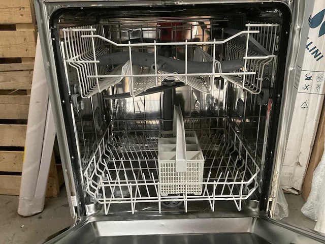 M system mvw600 vaatwasser - afbeelding 1 van  4