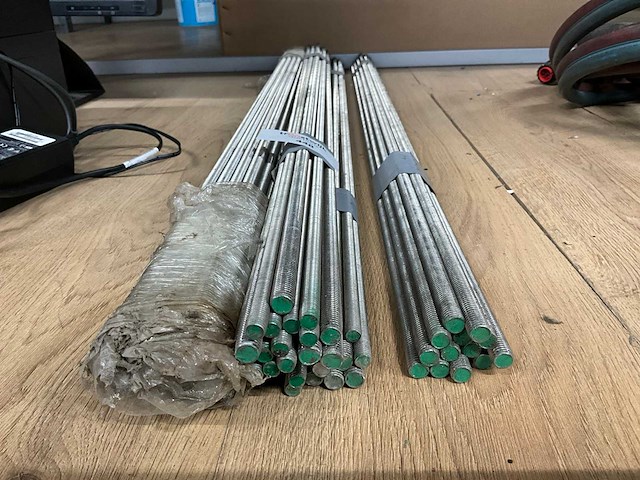 M10 draadstang (ca. 50x) - afbeelding 2 van  2