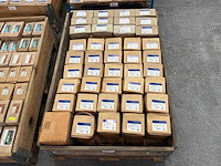 M20 bouten en moeren (3300x) - afbeelding 1 van  7