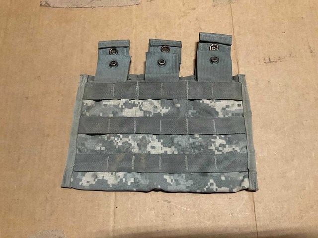 M4 three magazine pouch ucp (50x) - afbeelding 1 van  2