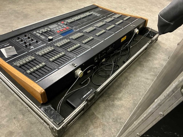 Ma lightning lightcommander ii 48/6 lichtmengtafel - afbeelding 6 van  7