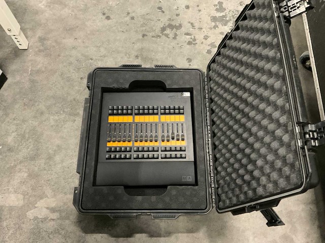 Ma lightning onpc command / fader wing stuurtafel (2x) - afbeelding 3 van  14