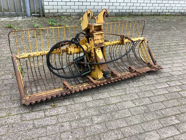 Maaikorf - afbeelding 1 van  15