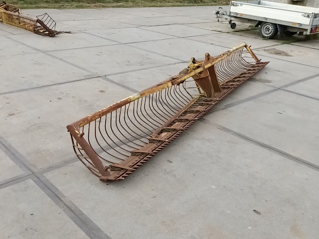 Maaikorf - afbeelding 1 van  6