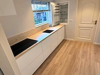 Maatwerk - keuken met inductiekookplaat en spoelbak
