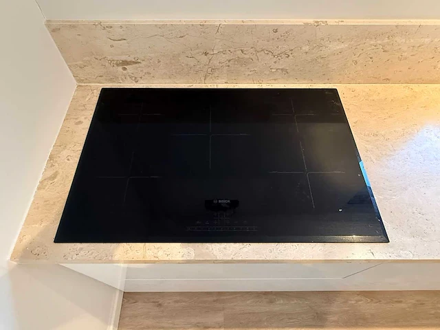 Maatwerk - keuken met inductiekookplaat en spoelbak - afbeelding 15 van  23