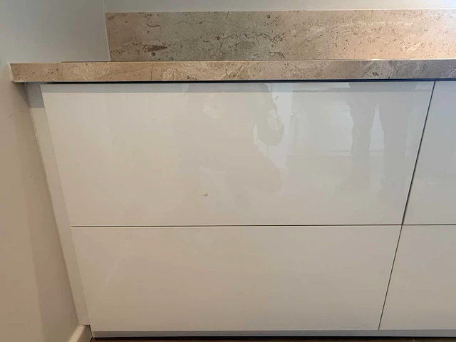Maatwerk - keuken met inductiekookplaat en spoelbak - afbeelding 17 van  23