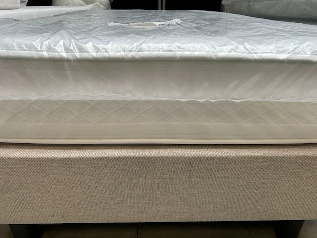 Maatwerk hardbox 20 cm (90x200 cm) met luxe matras 90x200 cm - afbeelding 4 van  4