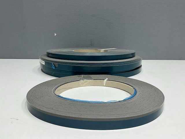 Mac lean - ml1070/a82 - glimmend donkerblauw - kantenband - 600 m - 1,3x23 mm - afbeelding 5 van  6