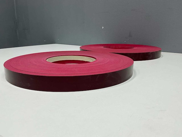 Mac lean - ml1316/a90 - glimmend bordeauxrood - kantenband - 300 m - 1,3x45 mm - afbeelding 1 van  3