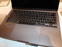 Macbook air 13,6 inch model a2681, 16 gb ram geheugen en ssd 256 gb. - afbeelding 3 van  3