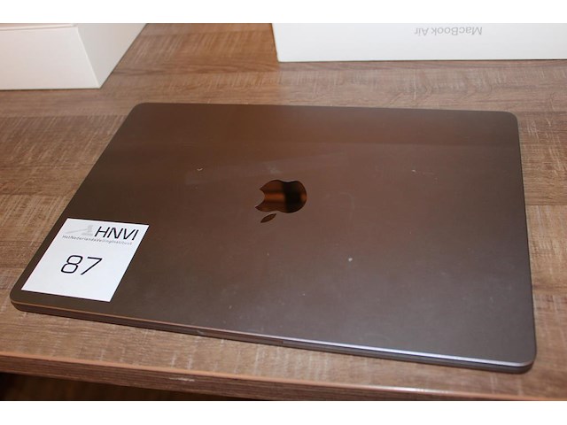 Macbook air 15 inch model a3114 m3 chip, 10 core cpu, 16 gb ram en ssd 512 gb. - afbeelding 1 van  3
