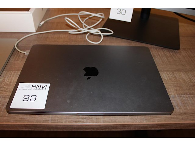 Macbook air 15 inch model a3114 m3 chip, 10 core cpu, 16 gb ram en ssd 512 gb. - afbeelding 1 van  3