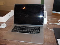 Macbook air 15 inch model a3114 m3 chip, 10 core cpu, 16 gb ram en ssd 512 gb. - afbeelding 2 van  4