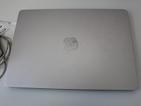 Macbook air m2 2022 14,2 model a2681 emc 4074. werkgeheugen 8 gb. 256 gb ssd. maos sanoma. 13,6 inch terina... - afbeelding 4 van  4