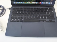 Macbook air m2 2022 14,2 model mly33n/a. werkgeheugen 8 gb. 256 gb ssd. maos sequoia. 13,6 inch terina disp... - afbeelding 2 van  4