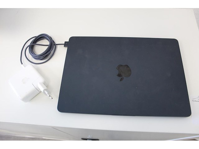 Macbook air m2 2022 14,2 model mly33n/a. werkgeheugen 8 gb. 256 gb ssd. maos sequoia. 13,6 inch terina disp... - afbeelding 4 van  4