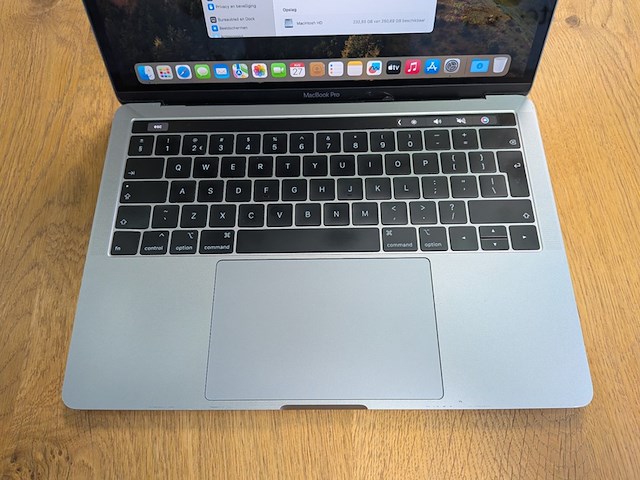 Macbook pro 13-inch, apple, a1989, 2018 - afbeelding 6 van  10