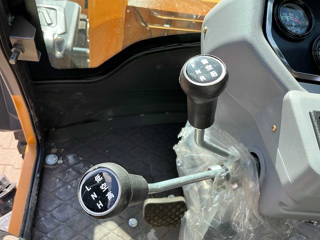 Mach pro mp l-300 wiellader /shovel - afbeelding 16 van  37